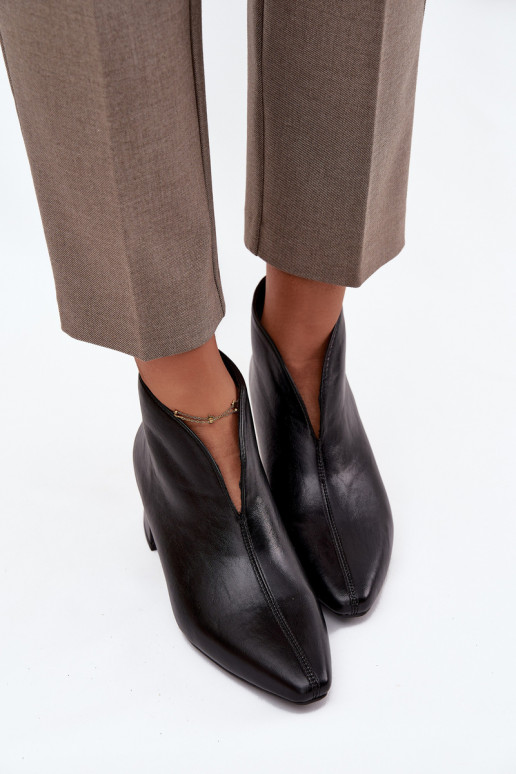 Juodos spalvos moteriški aulinukai su kulniukais iš ekologiškos odos Rylina