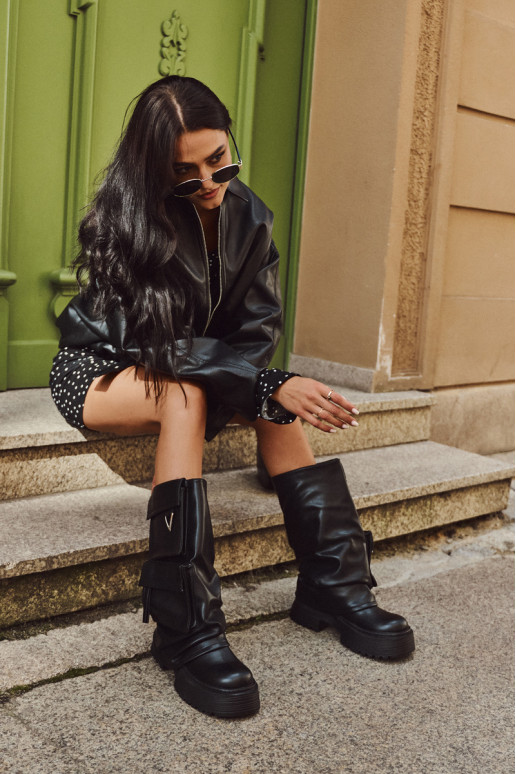 pašiltinti Įsispiriamo modelio moteriški ilgaauliai batai su platforma su kišenėm juodos spalvos Clarinda