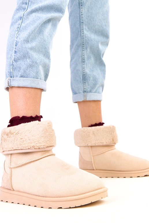 Smėlio spalvos sniegbačiai su kailiu...