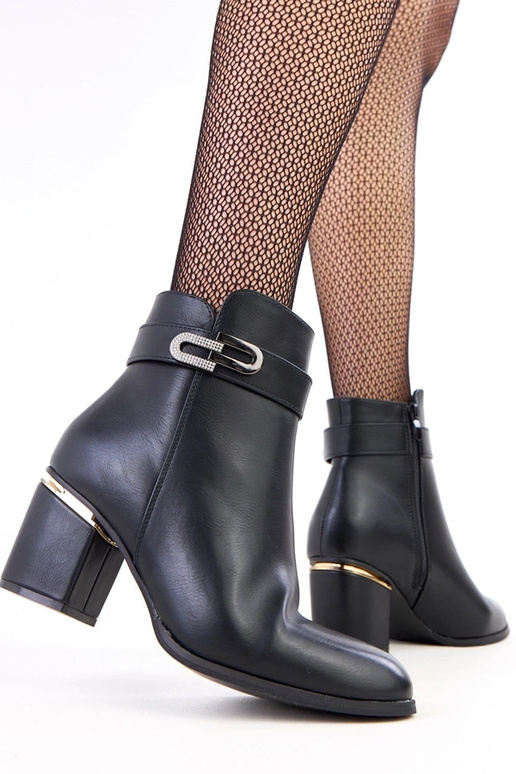 Juodi aukštakulniai aulinukai su...