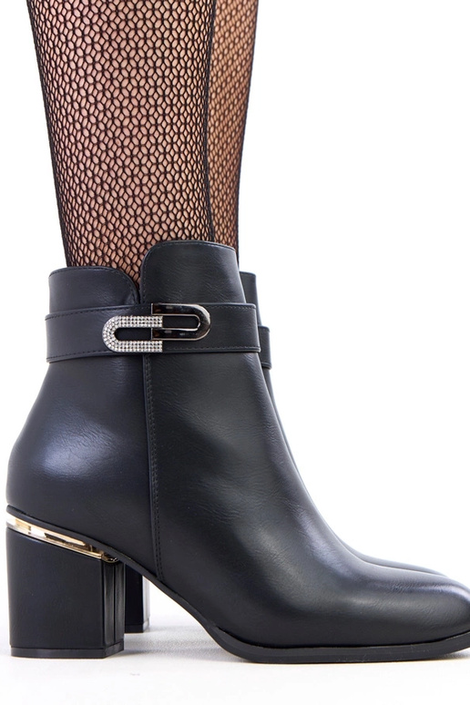 Juodi aukštakulniai aulinukai su...