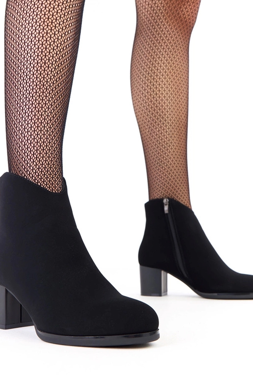 Juodi aulinukai su subtiliu dirbtinės...