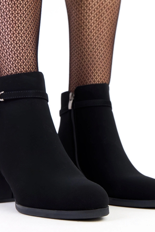 Juodi aulinukai su dekoratyviniu...