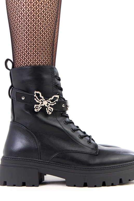 Juodi žygio batai su drugeliu ant...