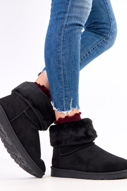 Juodi sniego batai su kailiu ant...