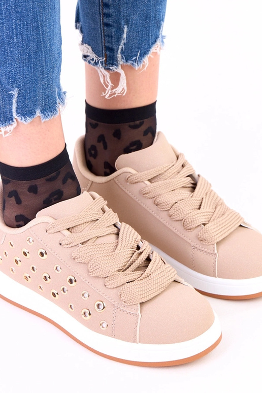 Rudi sportiniai bateliai ant...