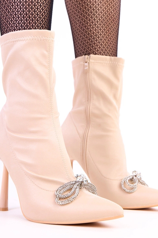 Smėlio spalvos satininiai aulinukai...