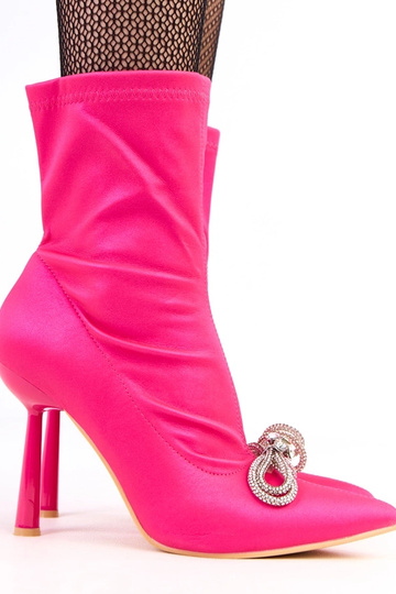 Rožiniai satininiai...