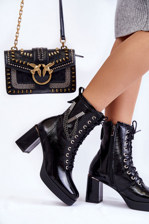 Tai turidingi pašiltinti Oda Aulinukai su ornamentais juodos spalvos Tai turilta