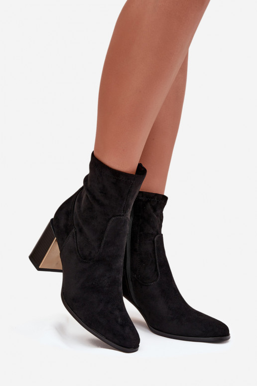 Moteriški aulinukai Ze aukso spalvosm Elementas pašiltinti juodos spalvos Amelisse