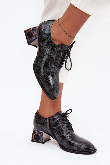 Lakuoti natūralios odos pusbačiai Moteriškas su kulniukais su spindinčiomis akutėmis Artiker 57C0072 pilkos spalvos