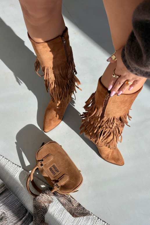 Pašiltinti ilgaauliai kaubojiško stiliaus moteriški batai su kutais rudos spalvos Brivina