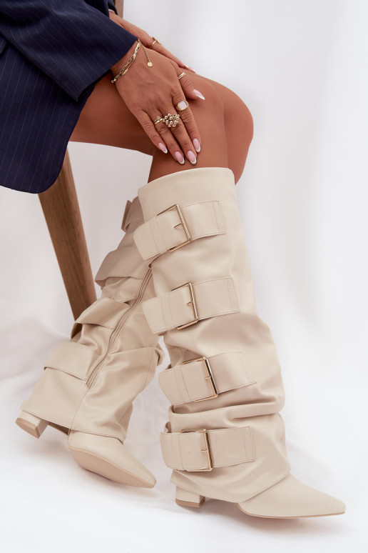 Moteriški ilgaauliai batai su kulniukais, įsiūta aule ir aukso spalvos sagtimis dramblio kaulo spalvos Isavelle