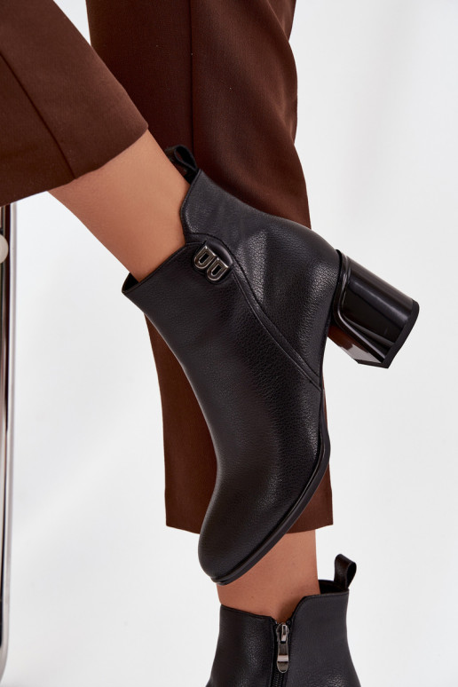 pašiltinti Moteriški aulinukaisuĮjungtaturalnej Skóry su kulniukais juodos spalvos Jovelle