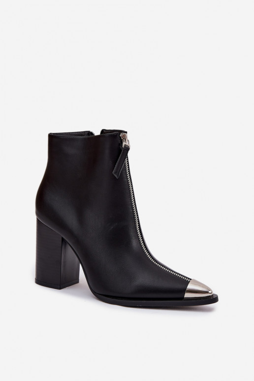 Moteriški aulinukai su dekoratyviniais užtrauktukais juodos spalvos "Niviane"