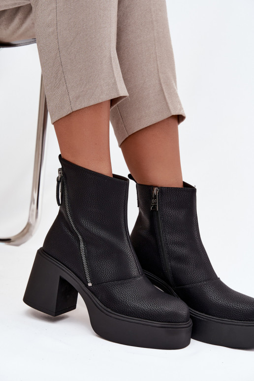 Oda pašiltinti Moteriški aulinukai ir platforma Vinceza 66831 juodos spalvos