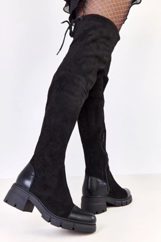 Juodi dirbtinės zomšos ilgaauliai...