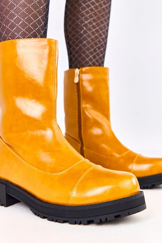 Oranžiniai moteriški aulinukai ant...