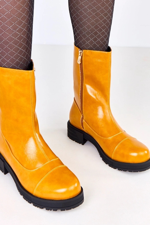 Oranžiniai moteriški aulinukai ant...