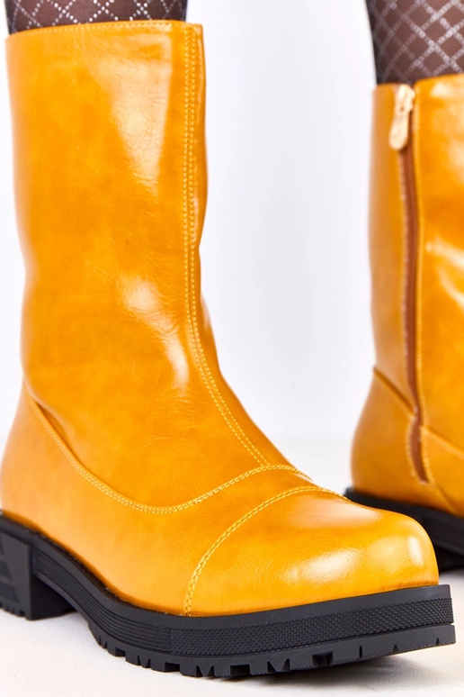 Oranžiniai moteriški aulinukai ant...