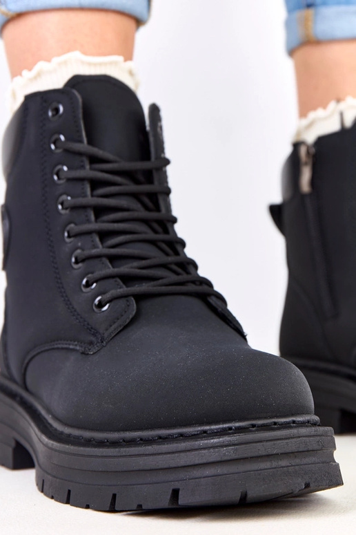 Juodi šilti traperiai iš matinės...