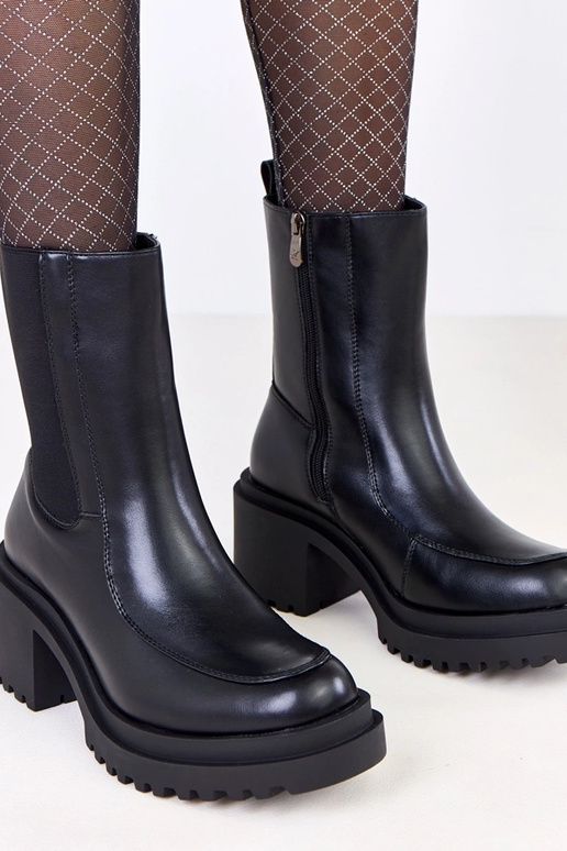 Juodi aulinukai ant kulno su elastine...