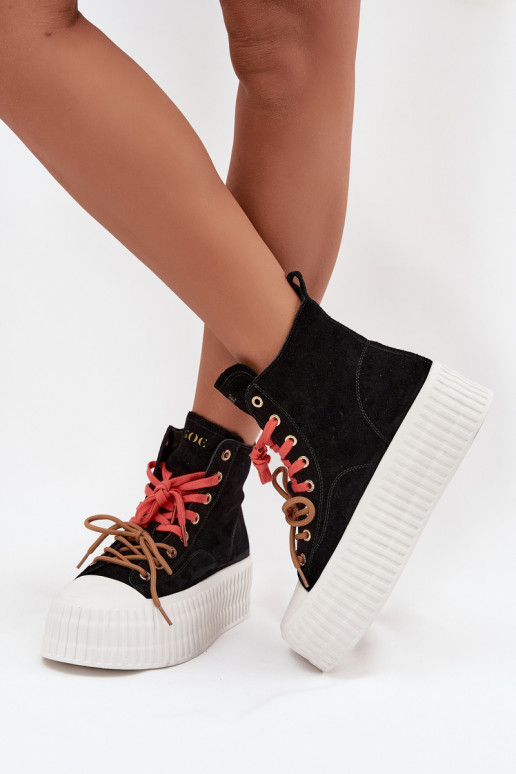 iš zomšos pašiltinti Laisvalaikio bateliai su platforma GOE SS2N4046 juodos spalvos