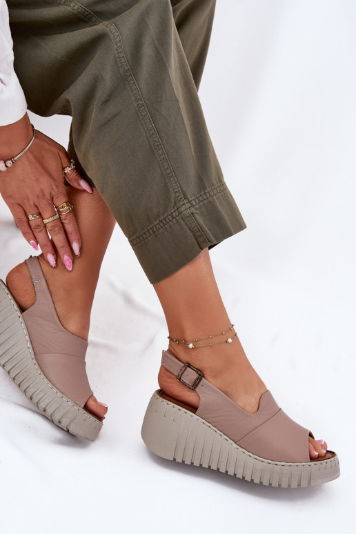 Moteriškos basutėssuĮjungtaturalnej Skóry Ant platformos Artiker 54C0788 smėlio spalvos