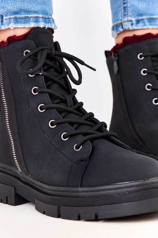 Juodi moteriški darbiniai batai iš...