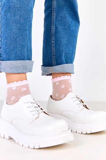 Balti pusauliniai ant...