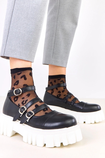 Juodi pusbačiai ant... 2