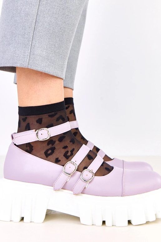 Violetiniai pusbačiai ant traktorinio...