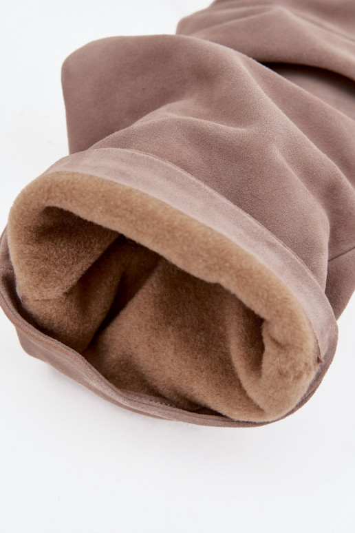 Susiraukšlėjęs ilgaauliai bataisuĮjungtaturalnego iš zomšosu su kulniukais pašiltinti Zazoo 4228 rudos spalvos