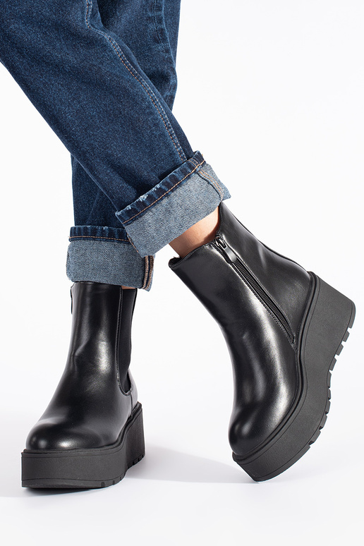 juodos spalvos Moteriški batai ant pleišto