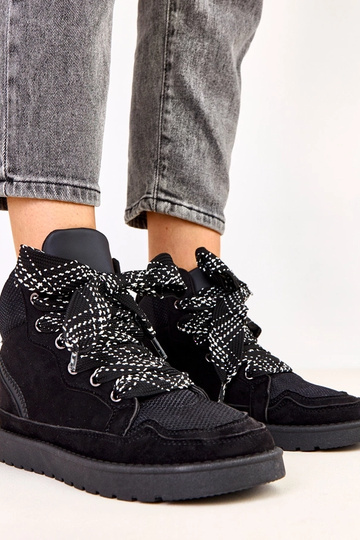 Juodi aukštaauliai... 2