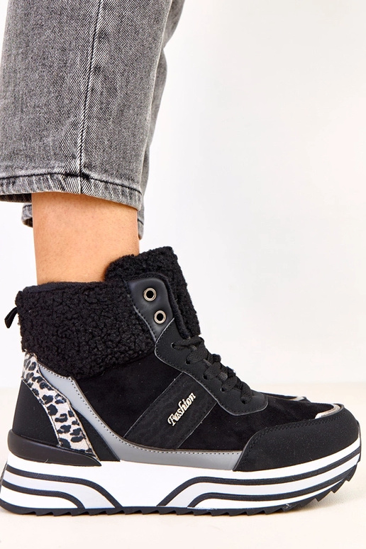 Juodi aukšti šilti sportiniai...