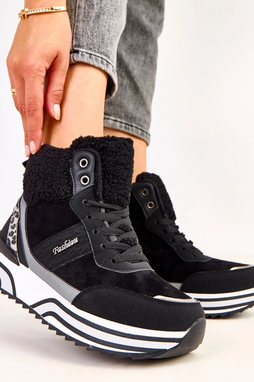 Juodi aukšti šilti sportiniai...