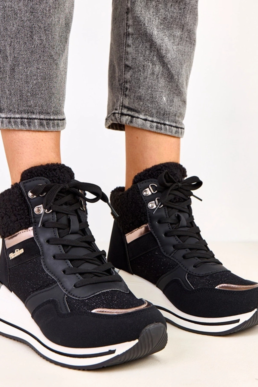 Juodi aukšti šilti sportiniai...