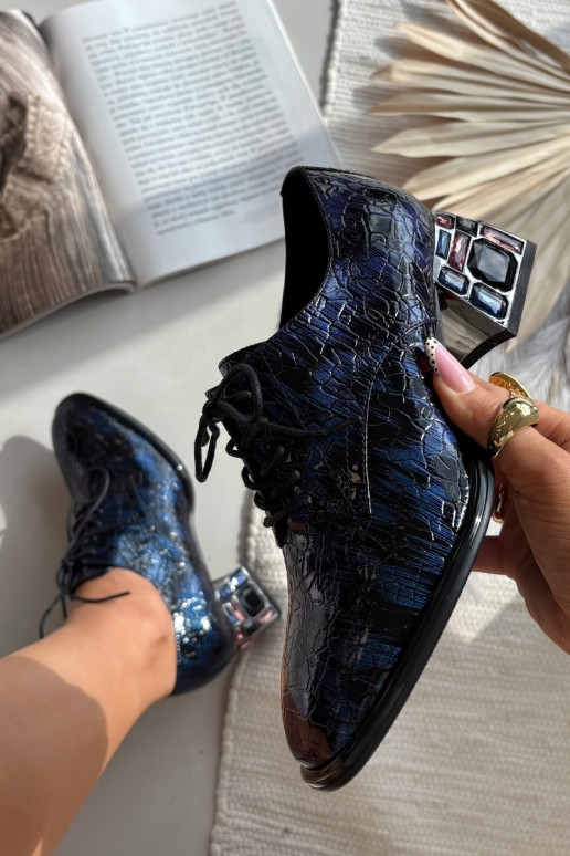 Tamsiai mėlynos spalvos lakuoti natūralios odos moteriški pusbačiai su kulniukais ir spindinčiomis akutėmis „Artiker 55C0428"