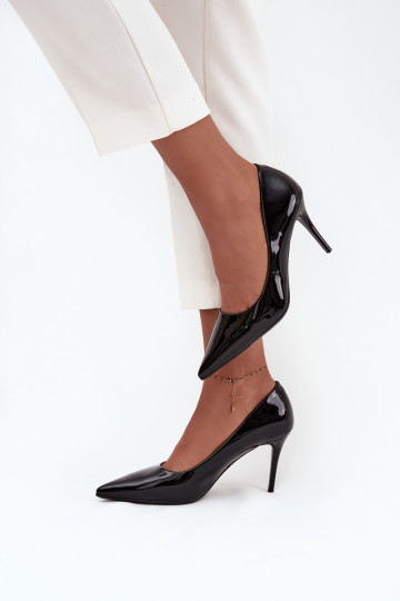 Moteriški lakiniai aukštakulniai bateliai „Jadira" smailiais galais, juodos spalvos