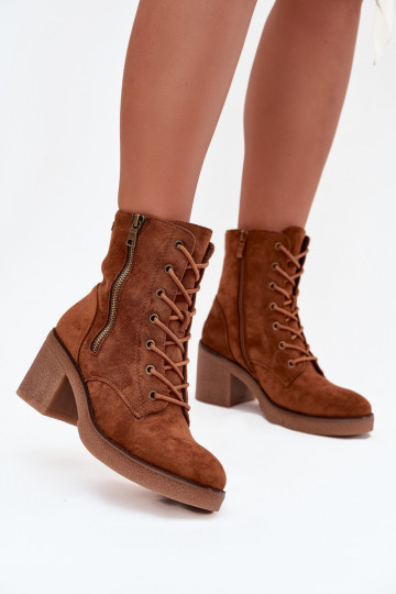 Pašiltinti moteriški rudos spalvos aulinukai su raišteliu ir užtrauktukais Paressa