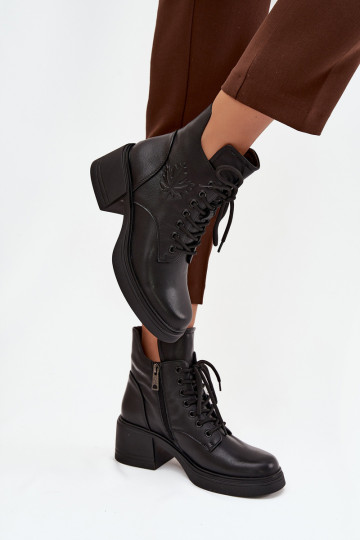 Moteriški natūralios odos aulinukai su kločkėmis, pašiltinti, Vinceza 39950 juodos spalvos