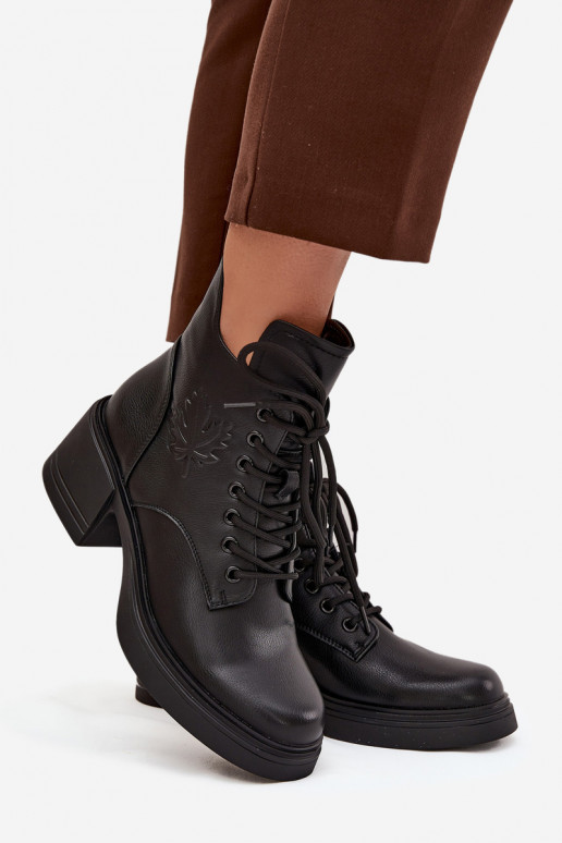 Moteriški natūralios odos aulinukai su kločkėmis, pašiltinti, Vinceza 39950 juodos spalvos