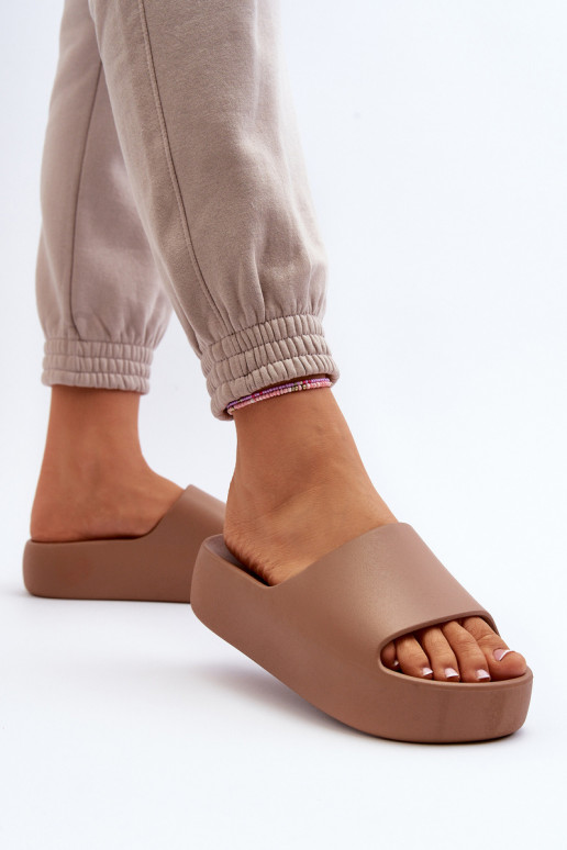 Moteriškas Šlepetės Ant storo pado rudos spalvos Oreithano