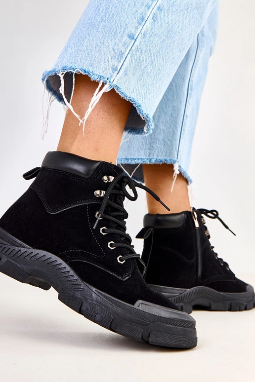 Juodi moteriški dirbtinės zomšos...