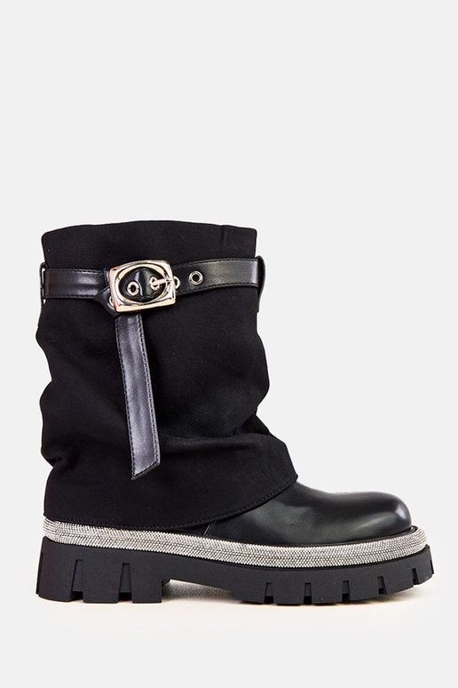 Juodi aulinukai su atverstu aulu ir...