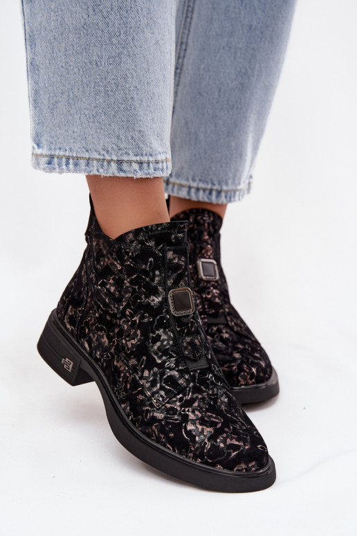 AulinukaisuĮjungtaturalnego iš zomšosu Ant žemo kulno D&A CR52-713 juodos ir rudos spalvos