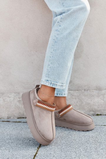 Sniego batai moteriški žemi su judančiais dirželiais ir siuvinėjimu, su platforma smėlio spalvos Lyrisse