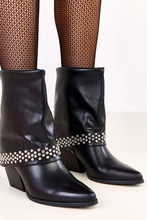 Juodi kaubojiški batai su atlenktu...