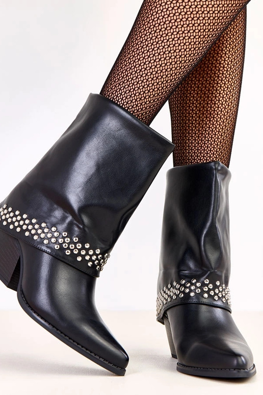 Juodi kaubojiški batai su atlenktu...